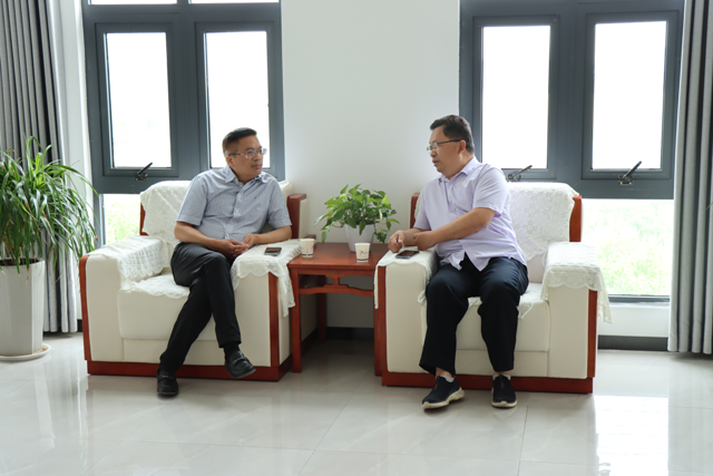 太和縣委常委、常務副縣長朱啟峰一行至公司參觀調研